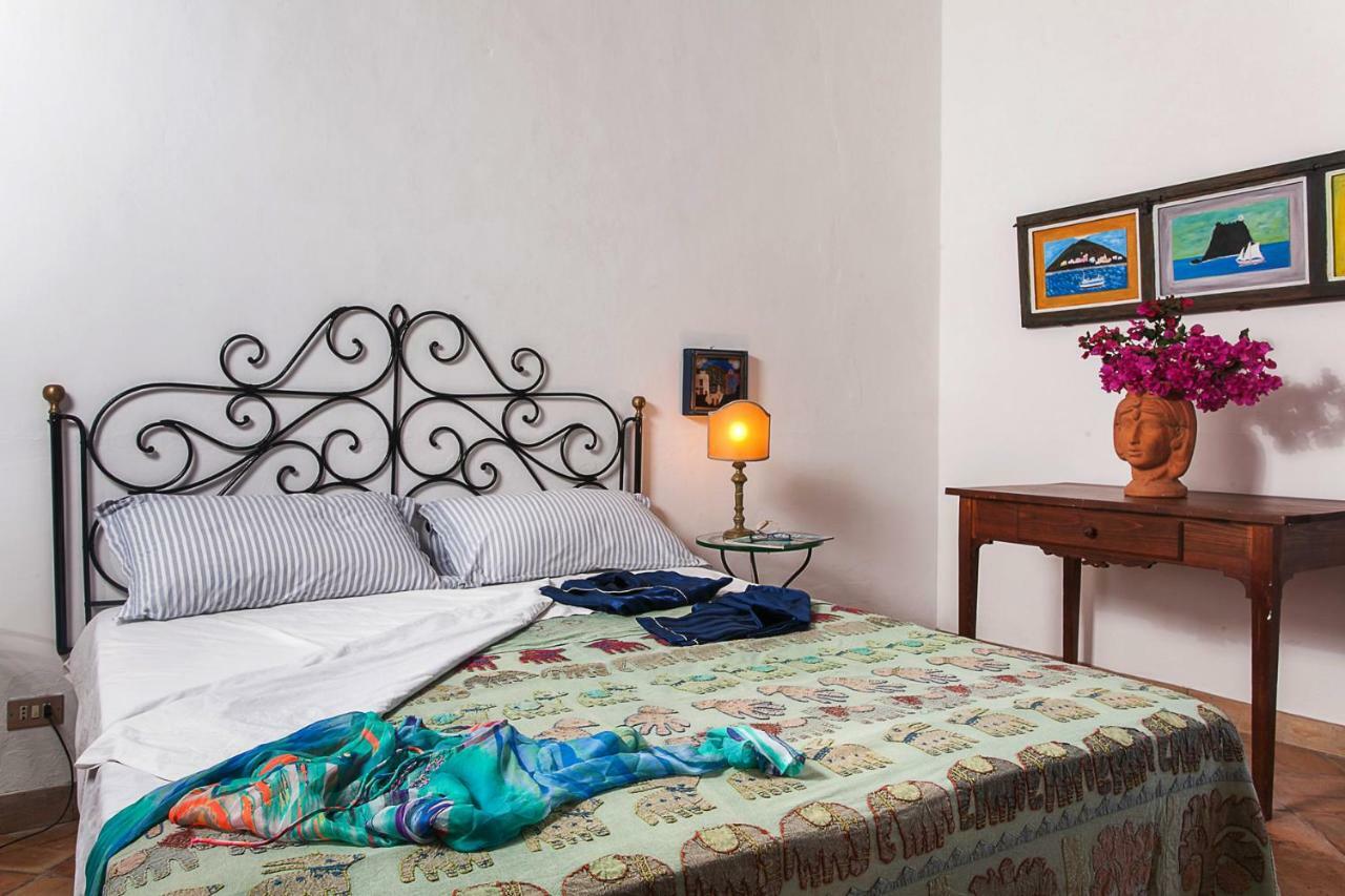 Villa Stromboli E Strombolicchio المظهر الخارجي الصورة