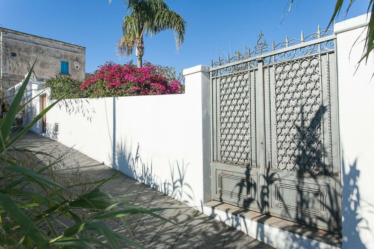 Villa Stromboli E Strombolicchio المظهر الخارجي الصورة