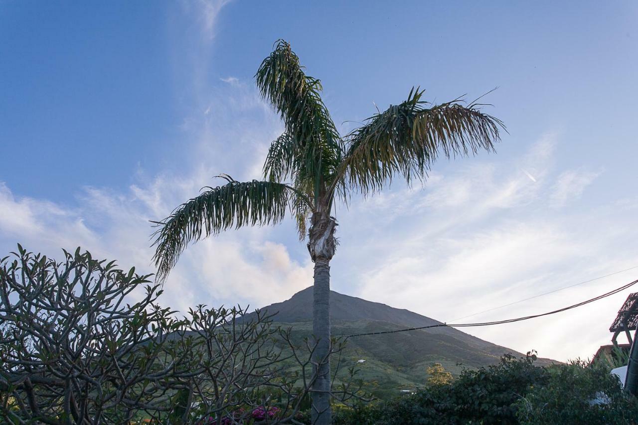 Villa Stromboli E Strombolicchio المظهر الخارجي الصورة