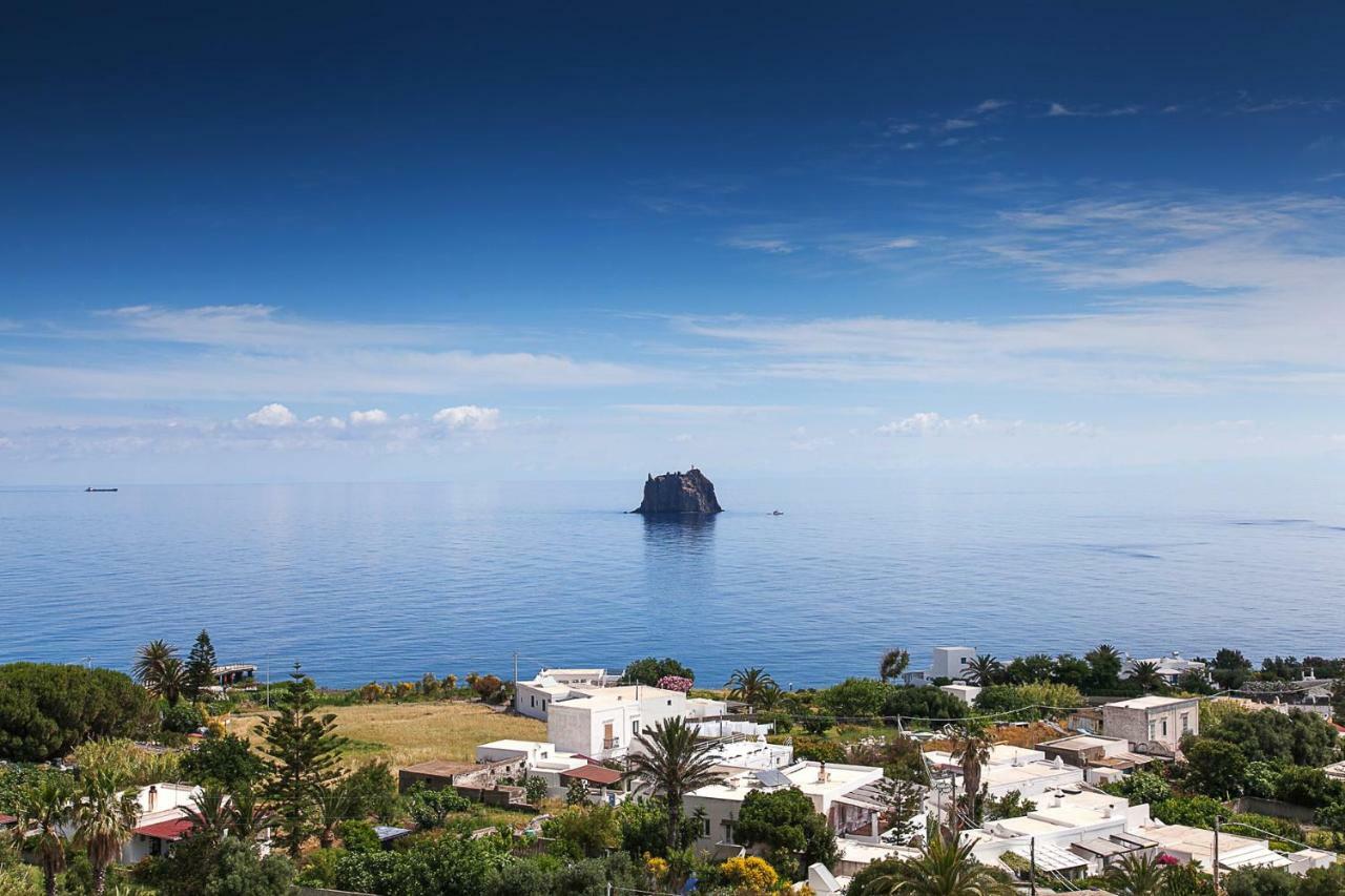 Villa Stromboli E Strombolicchio المظهر الخارجي الصورة