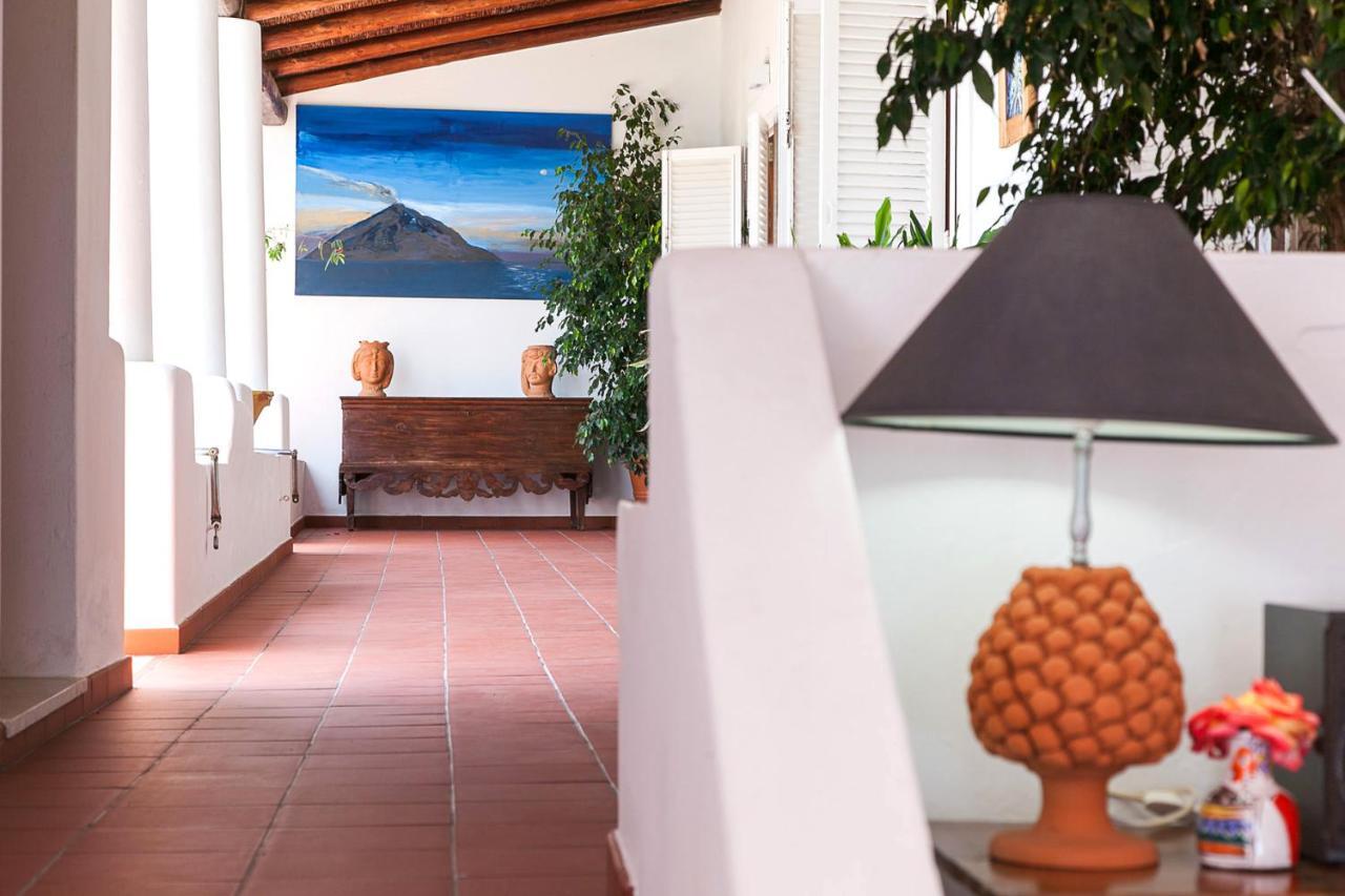 Villa Stromboli E Strombolicchio المظهر الخارجي الصورة