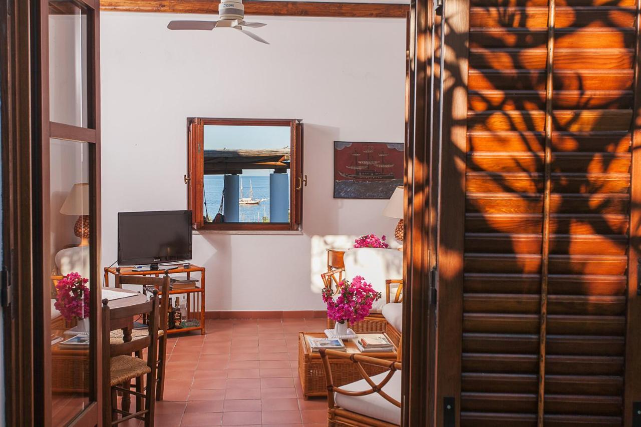 Villa Stromboli E Strombolicchio المظهر الخارجي الصورة